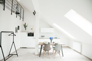 Loft Apartment | Desk, blackout drapes, iron/ironing board, free WiFi - Honest SMICHOV (Prague)