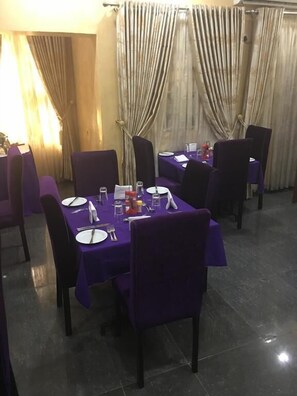 Petit déjeuner continental compris tous les jours