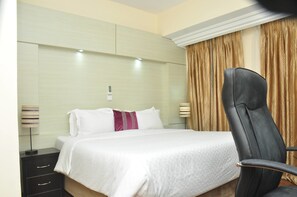 Superior Room, City View | Premium bedding, in-room safe, individually decorated, desk - Kanem Suites (Abuja)