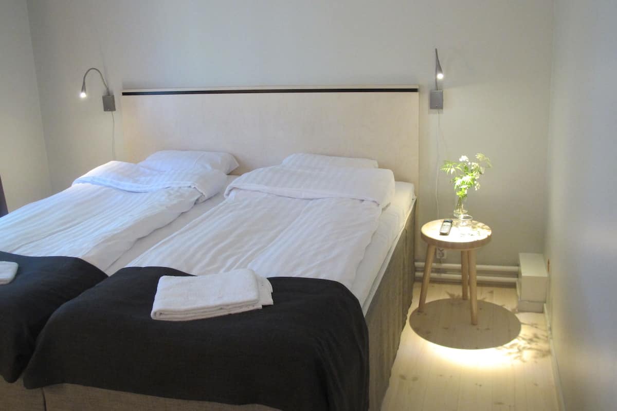 blackout curtains, iron/ironing board, free cots/infant beds