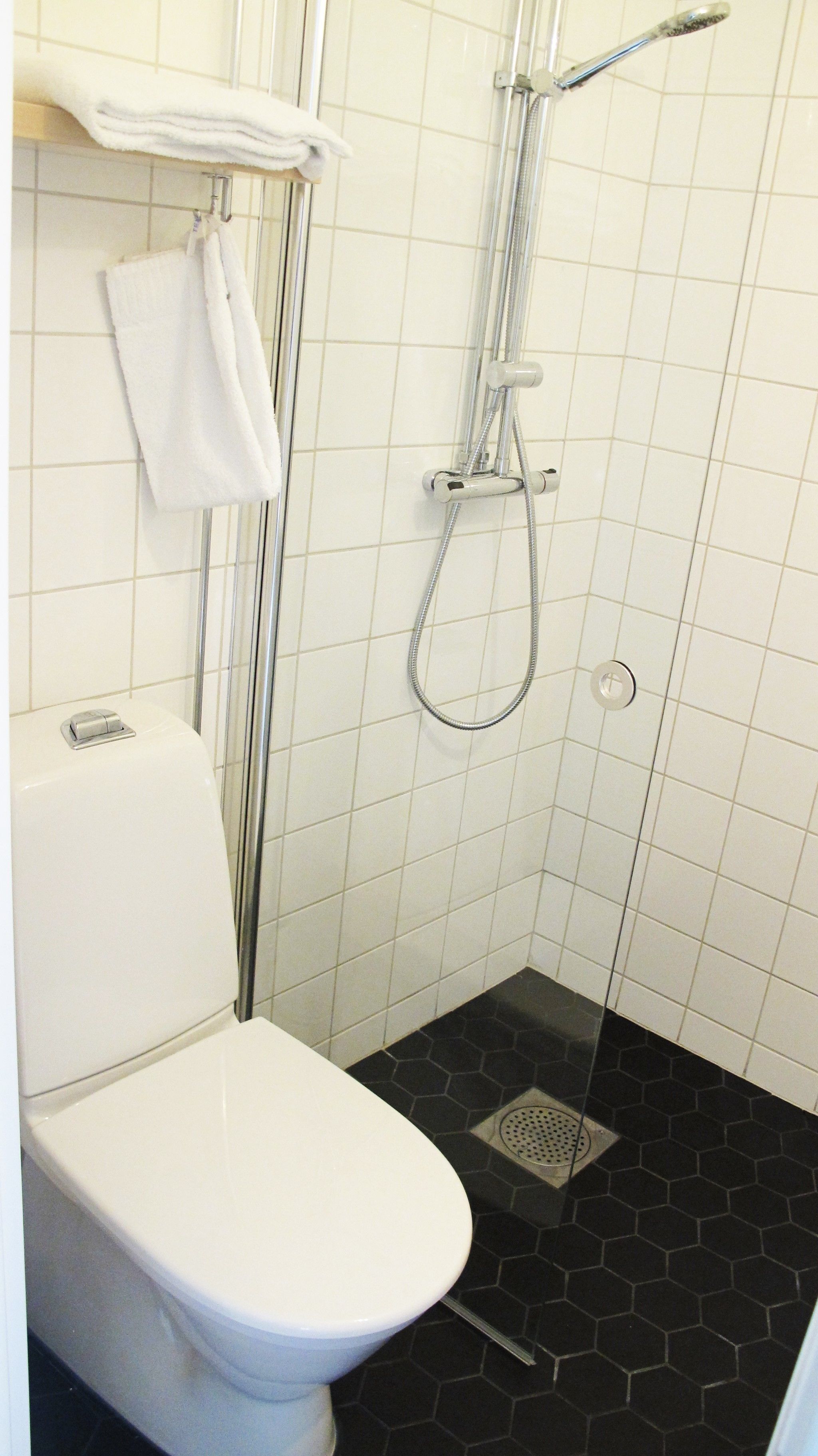 blackout curtains, iron/ironing board, free cots/infant beds