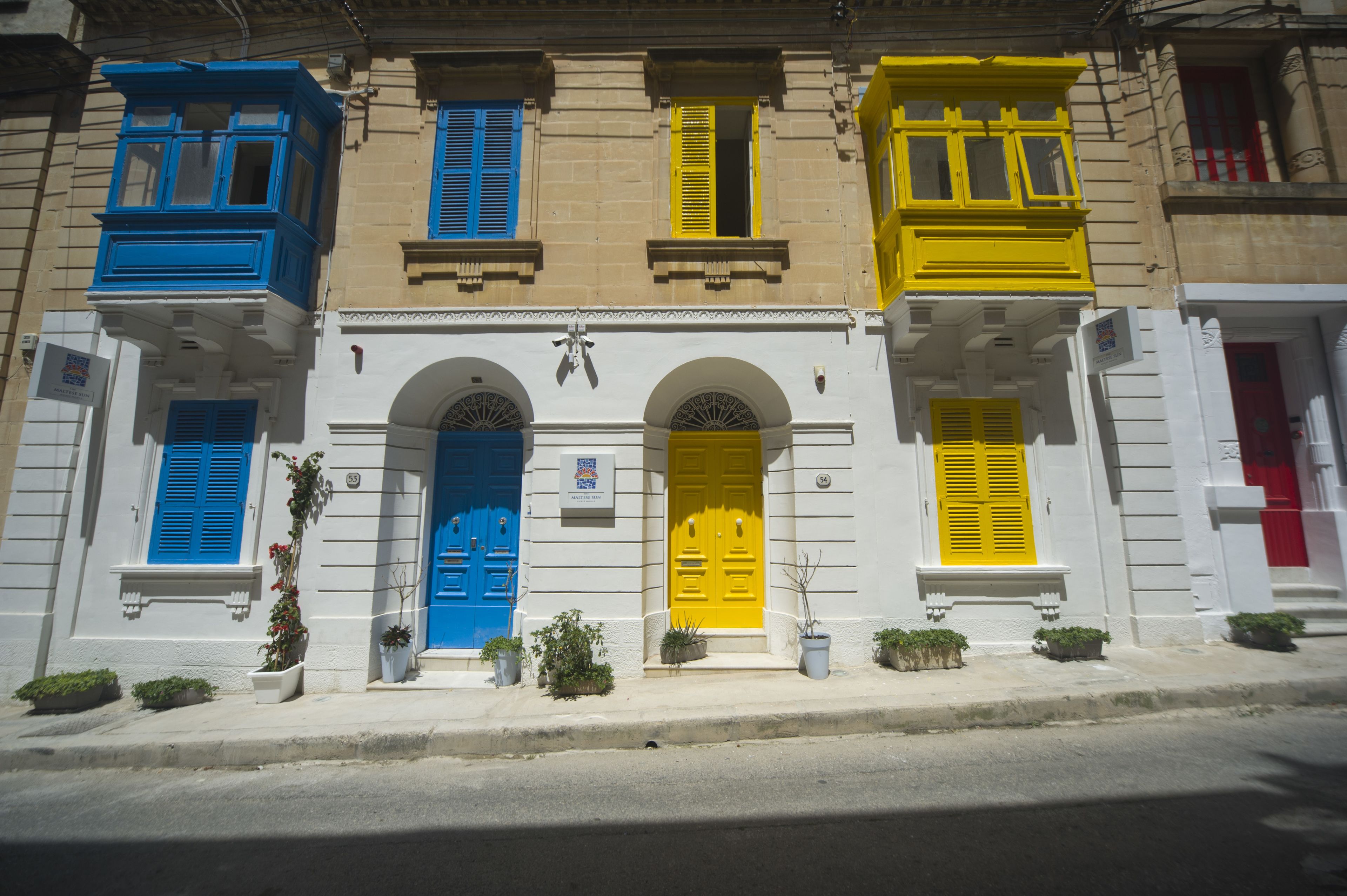 Foto - The Maltese Sun