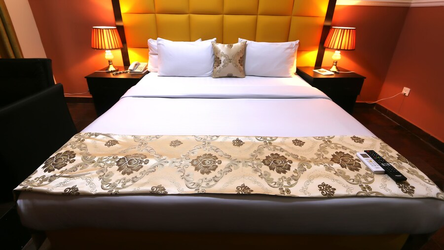 Landmark Hotel
