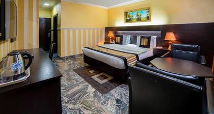 Landmark Hotel