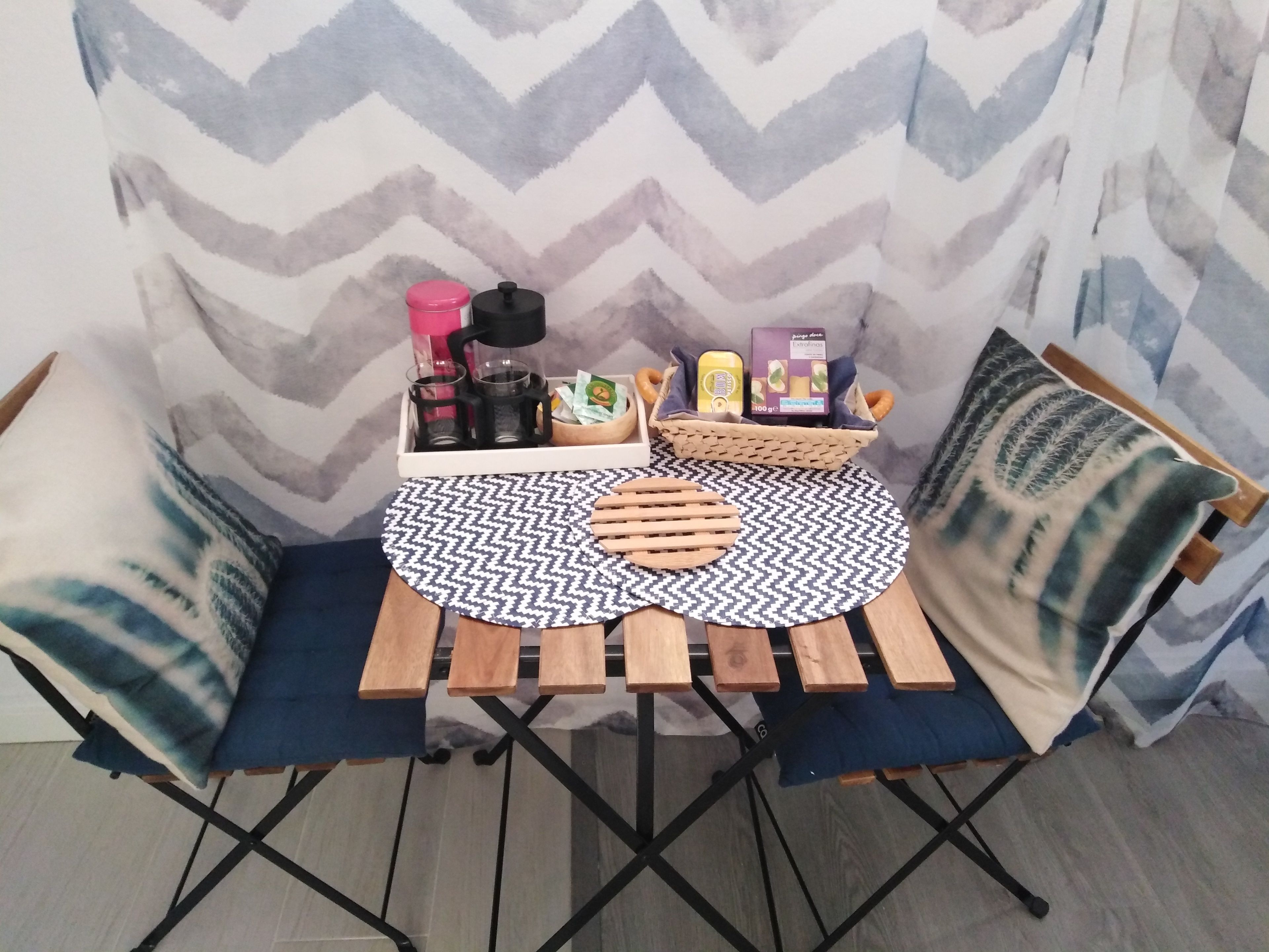 Estudi | Zona de menjador de l'habitació