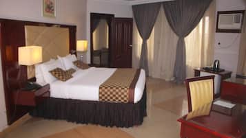 Deluxe-Zimmer | Zimmersafe, Schreibtisch, kostenloses WLAN