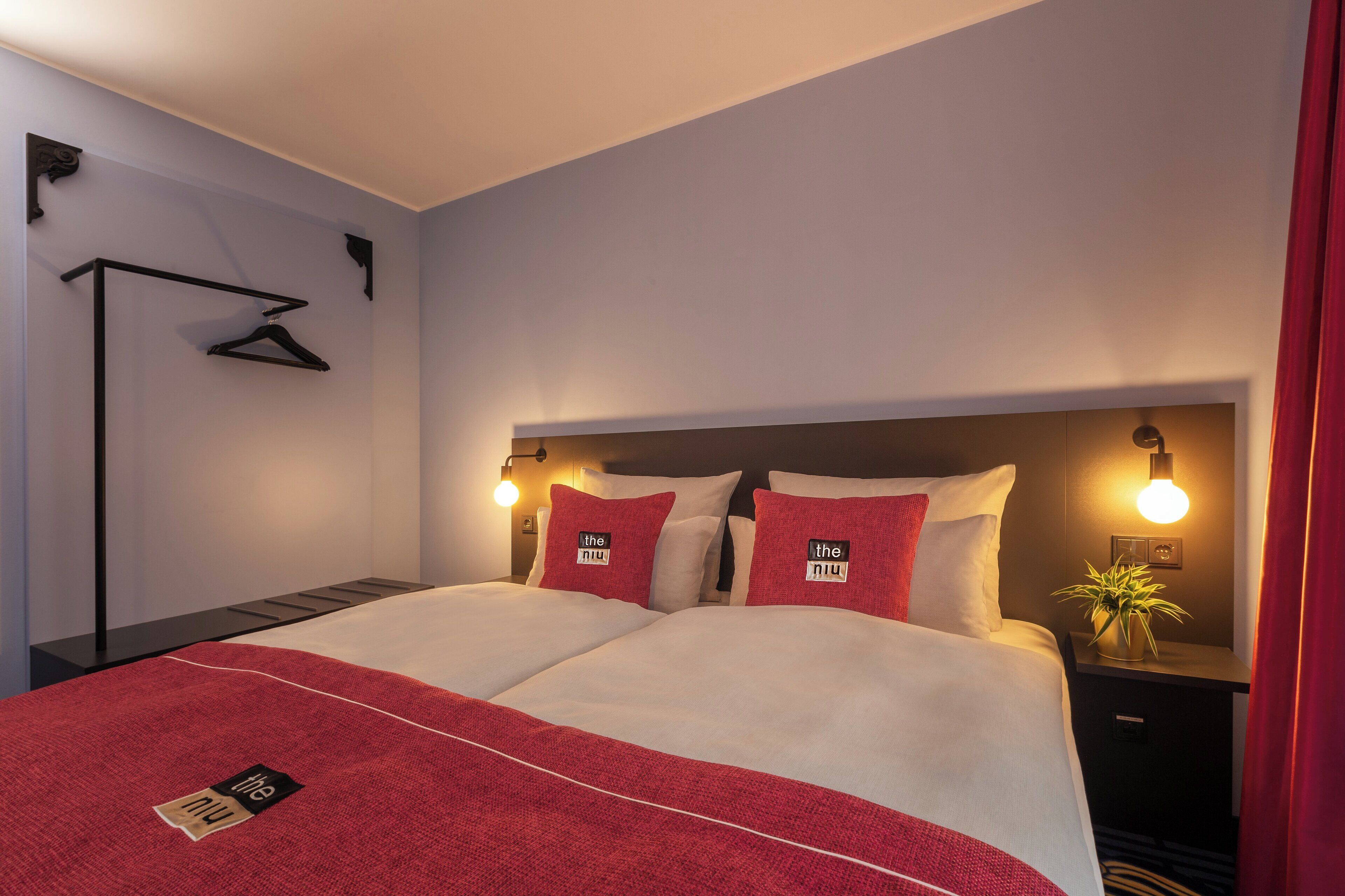 1 bedroom, hypo-allergenic bedding, in-room safe, soundproofing