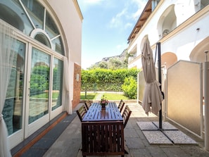 Standard Apartment, 2 Bedrooms, Ground Floor (Leucosia) | Garden view - Antica Residenza la Vela (Meta)