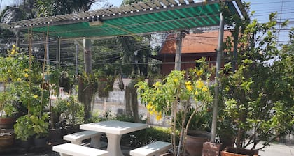 Sab Suwarn Mansion