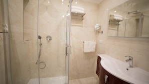 Superior Double or Twin Room (Num. 3) | Bathroom