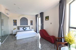 Quarto luxo (VIP) | Frigobar, escrivaninha, quartos à prova de som, Wi-Fi de cortesia