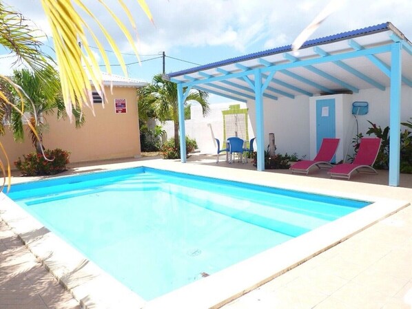 Outdoor pool - Coconut tree ----- quiet place, equipped house, saltwater pool (Saint-françois)