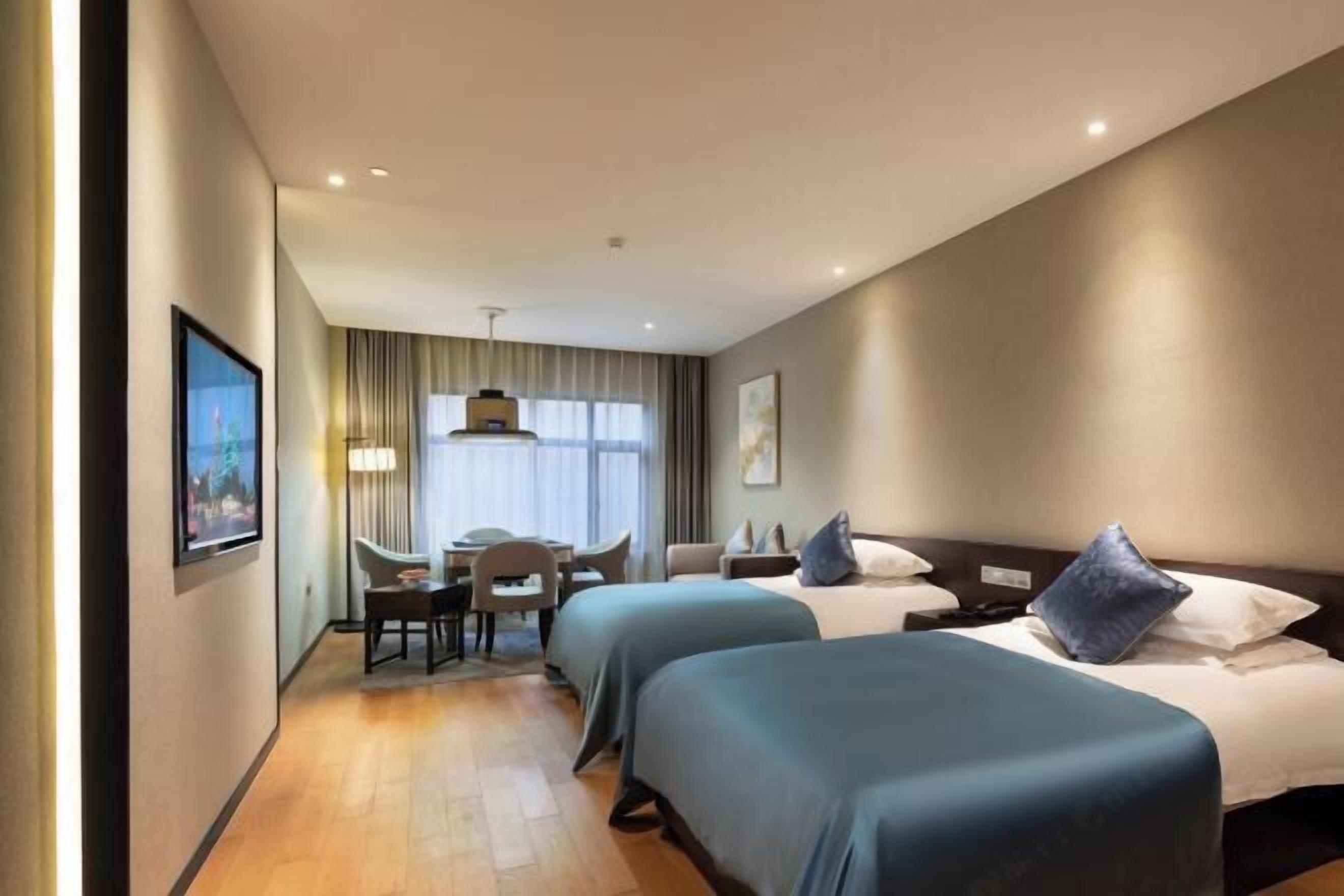 書桌、遮光窗簾/窗簾、嬰兒床、摺床/加床 (收費)