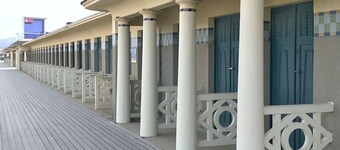 Family-friendly Apartment with rooftop and minutes away from the beach.