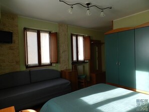Triple Room, Multiple Beds, Mountain View | 1 bedroom, hypo-allergenic bedding, down duvets, memory-foam beds - Garnì B&B La Rua-Pescocostanzo (Pescocostanzo)