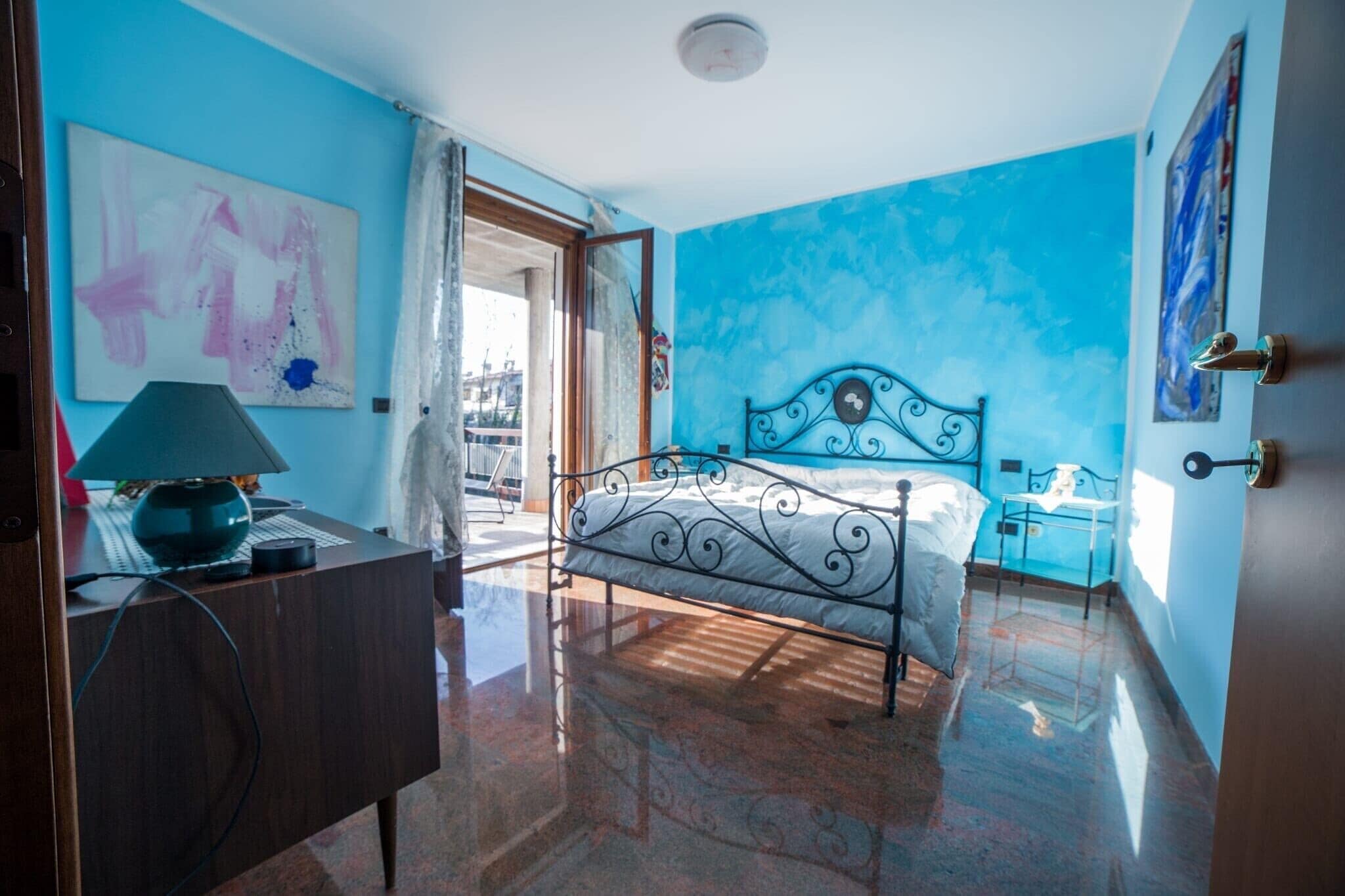 3 Schlafzimmer, schallisolierte Zimmer, WLAN, Bettwäsche