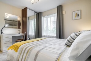 2 bedrooms, desk, iron/ironing board, free WiFi