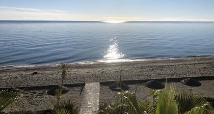 Hervorragende klimatisierte Maisonette direkt am Meer Sognu di Rena