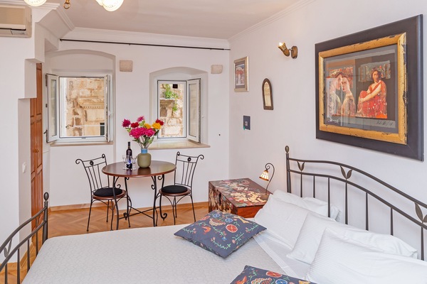 Studio | Chambres insonorisées, fer et planche à repasser, Wi-Fi gratuit