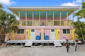 Front of property - THE Palmview AND Sandpiper Inns (Sanibel)