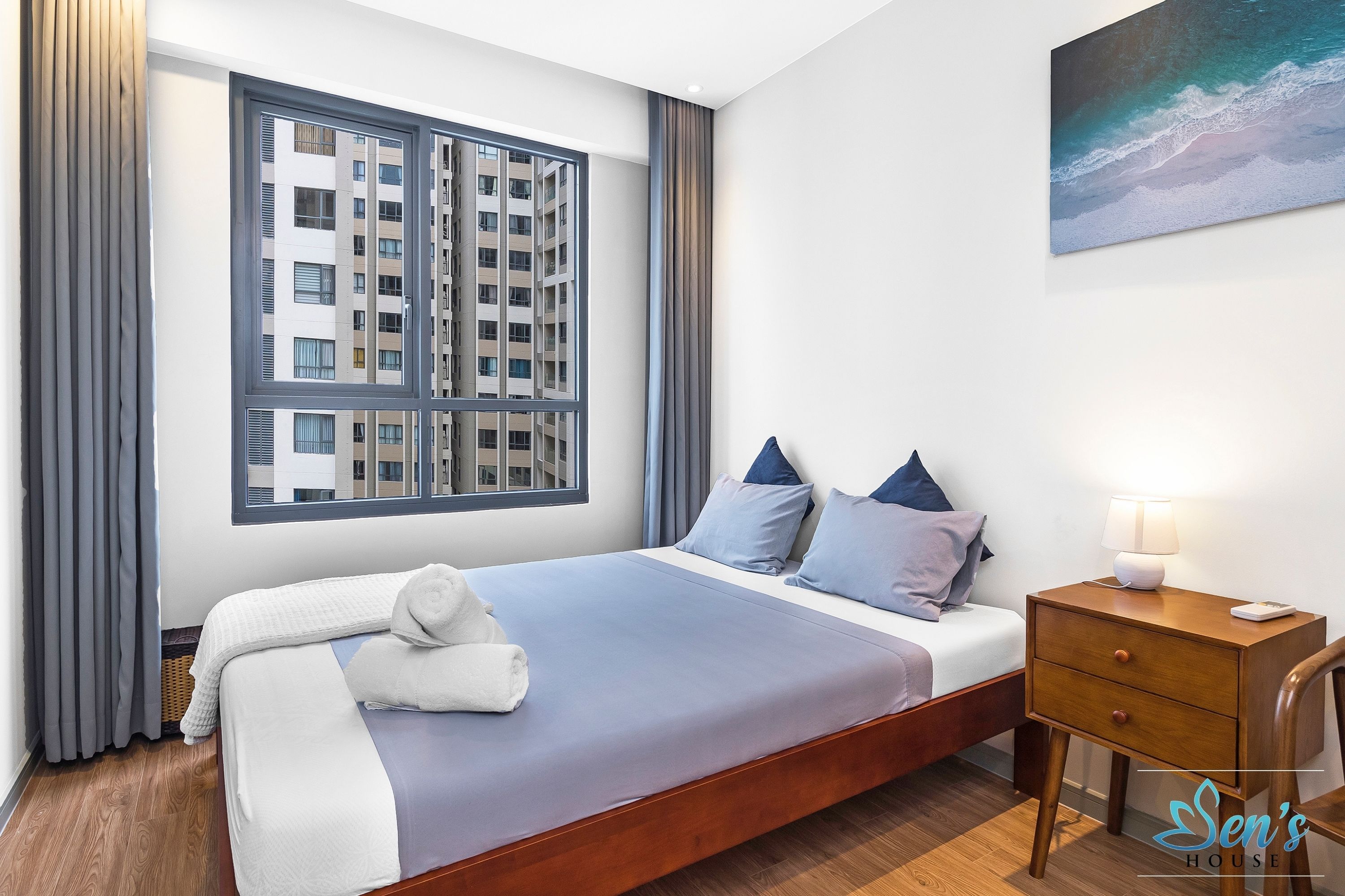 deluxe apartment, 3 bedrooms, pool access, city view | individually decorated, individually furnished, desk, laptop workspace