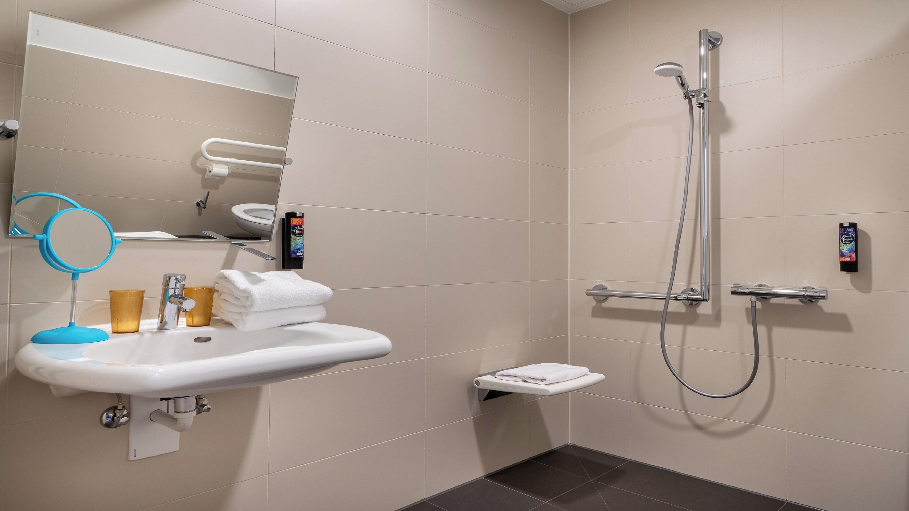 1 bedroom, premium bedding, in-room safe, blackout curtains