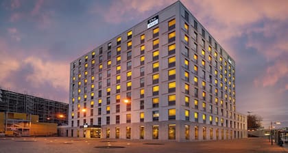 Holiday Inn - the niu, Ridge Halle Central Station by IHG
