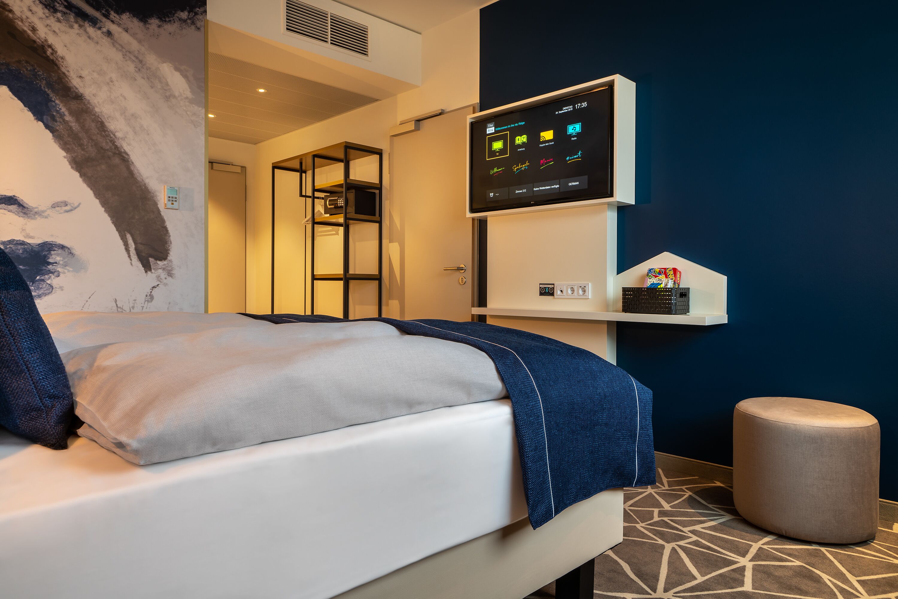 superior double room, non smoking (townster) | 1 bedroom, premium bedding, in-room safe, blackout curtains