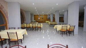 Free daily full breakfast - Tulpar Hotel (Ürgüp)