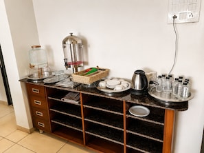 Restaurant - Hotel Hospice Near Surat Railway Station (Surat)