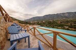 スイムアップバー