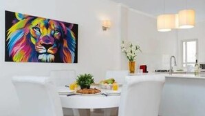 Ảnh chưa phân loại, 4 trong số 11 ảnh, nút