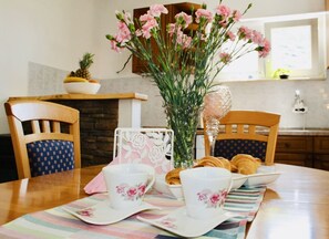 Appartement | Dineren op de kamer