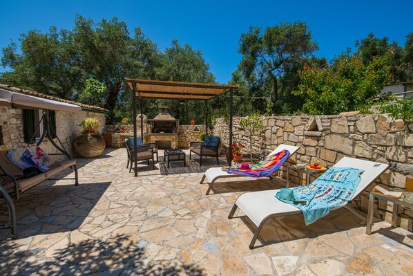 House | Terrace/patio