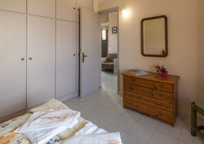 Desk, free WiFi, bed sheets - Anthi Family Complex (Zakynthos)