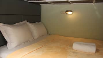 4-Bed Mixed Dormitory | Free WiFi, bed sheets