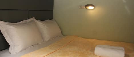 4-Bed Mixed Dormitory | Wifi gratis y ropa de cama
