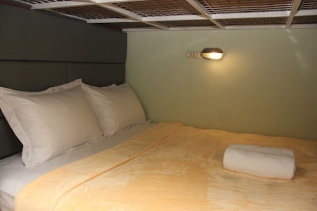 Wifi gratis y ropa de cama