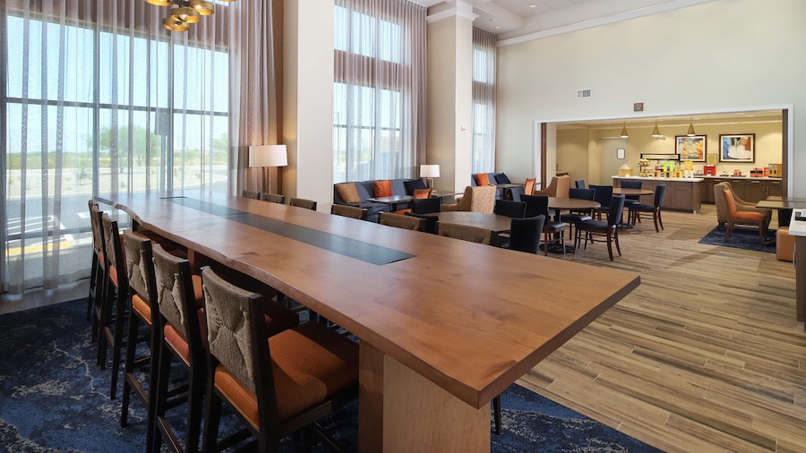 Hampton Inn & Suites Tucson Tech Park