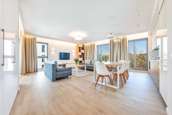 2 habitaciones, decoración personalizada y muebles diferentes