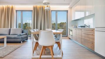 公寓 (9B/22) | 房內用餐