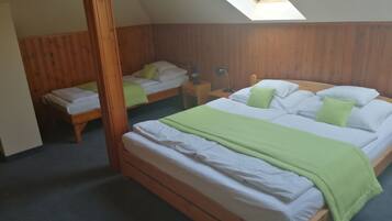 Classic Loft | Minibar, desk, blackout curtains, soundproofing