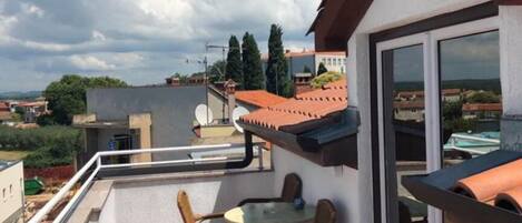 Leilighet, sjøutsikt | Terrasse/patio