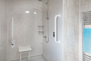 Quarto casal ou duplo, acessível | Ducha de mão