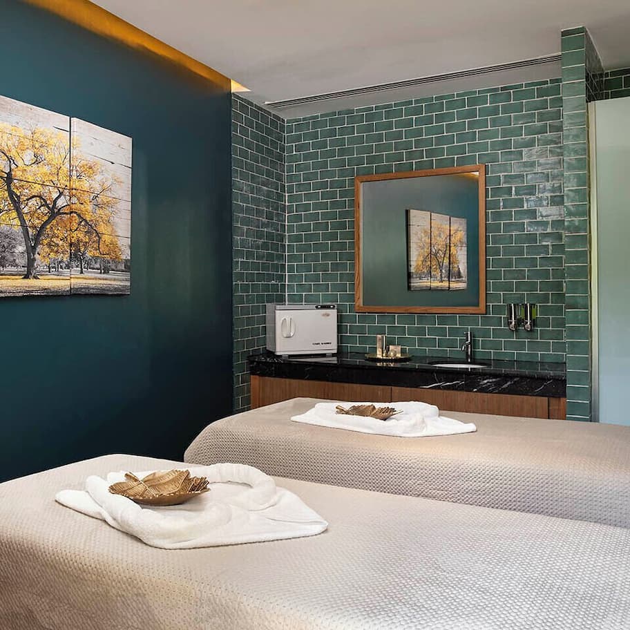 Salas de tratamiento para parejas, sauna y baño de vapor