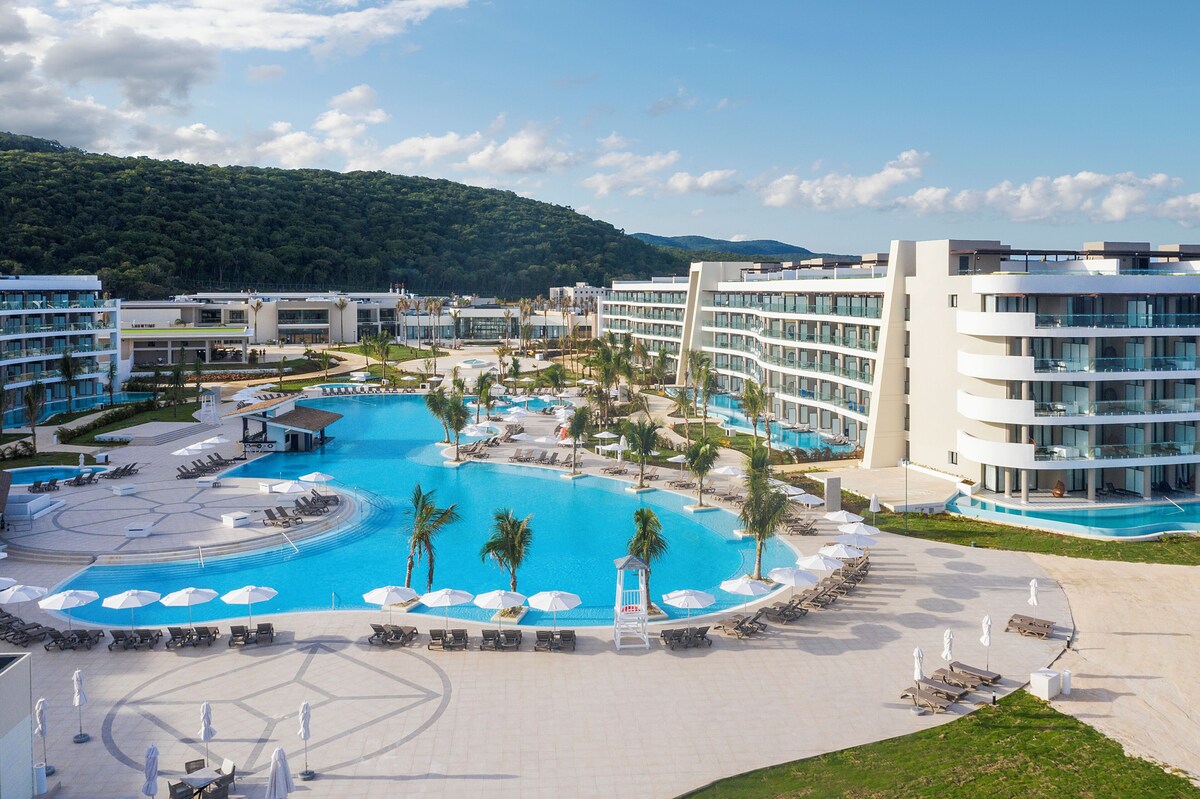 Family Oasis