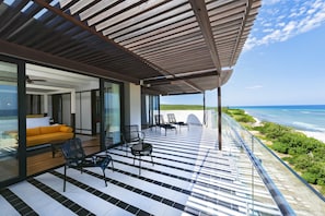 Privilege RoofTop Master Suite | Terrace/patio