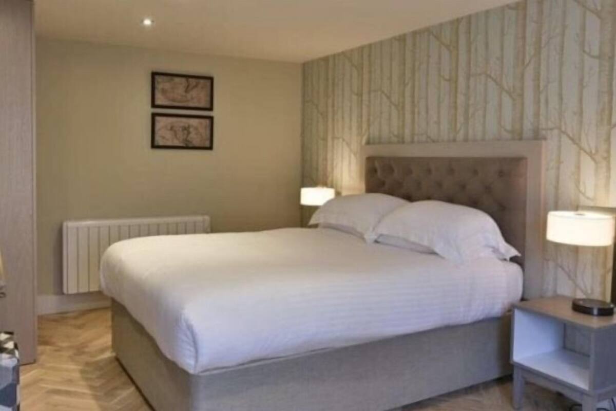 1 bedroom, premium bedding, in-room safe, individually decorated