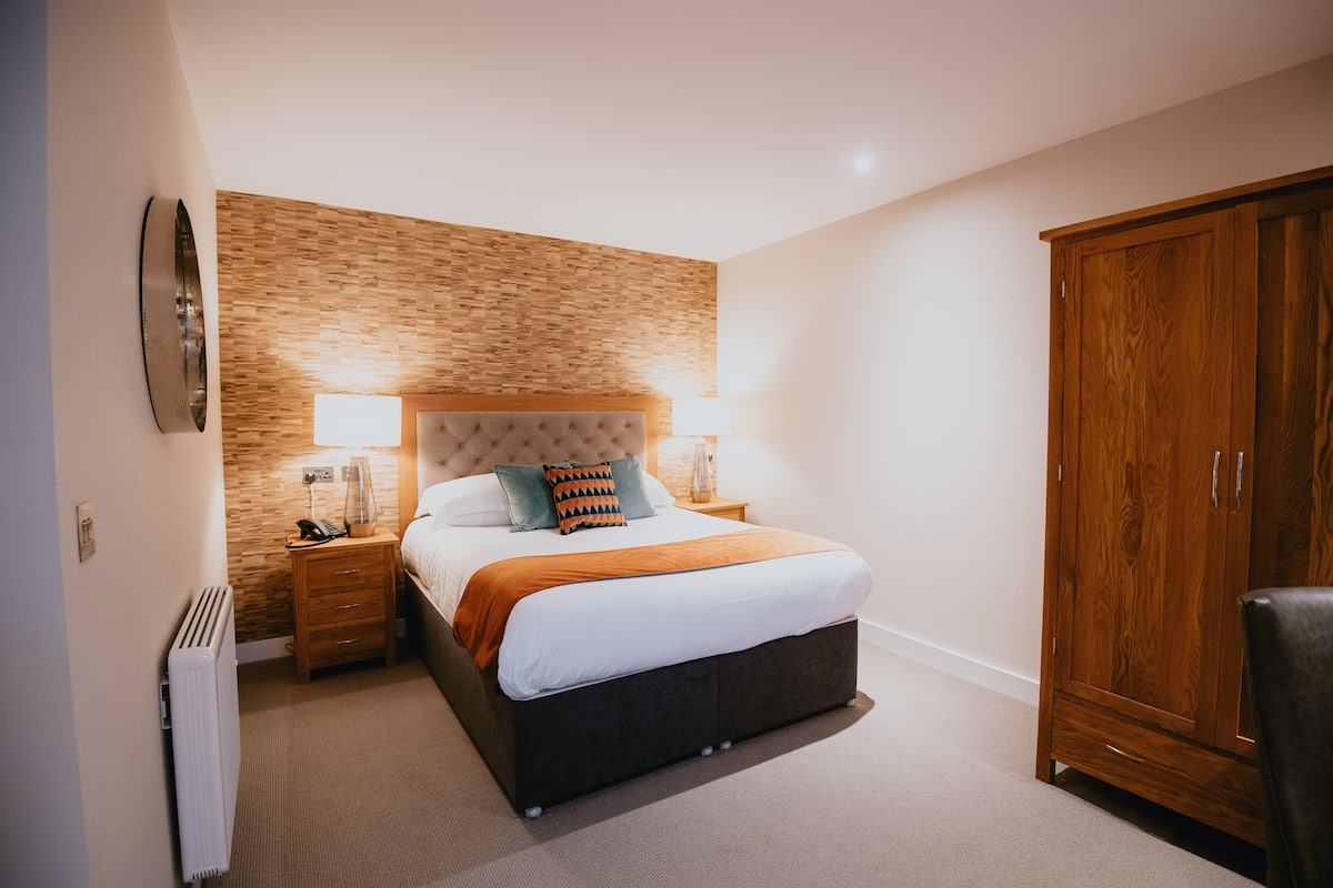 Lower Mews (located in Hotel Courtyard) | 1 dormitorio, ropa de cama de alta calidad, caja fuerte