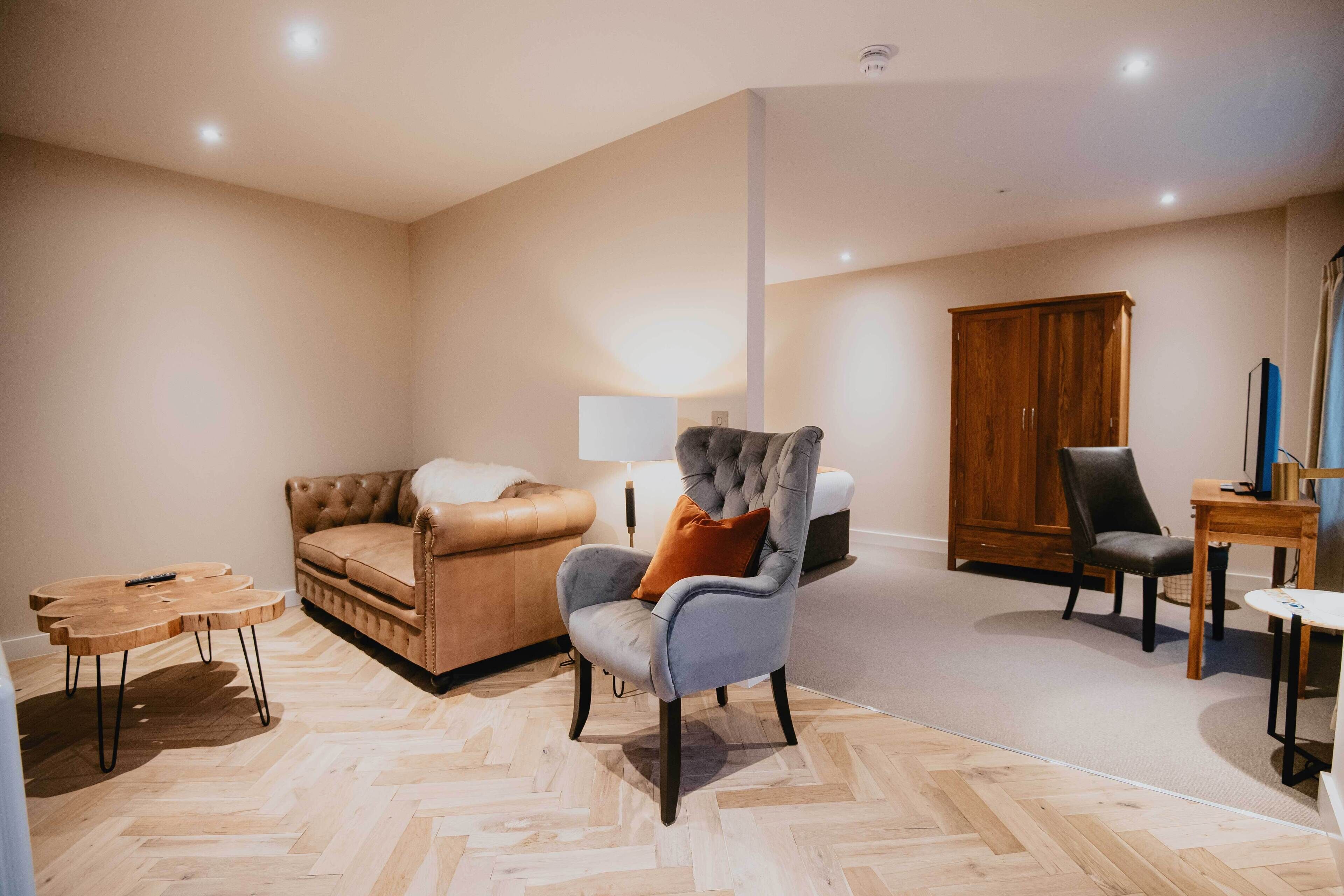 lower mews (located in hotel courtyard) | living area